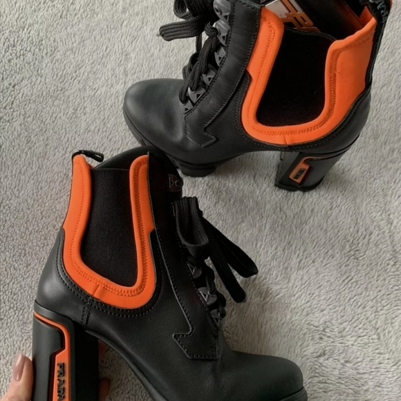 PRADA NEOPRENE NEON DETAIL LACE UP BOOT BLACK - Picture 5 of 9